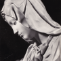 Eglise St pierre : Pietà de Michel Ange (vers 1950)