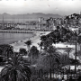 Le port et la vieille ville devant l'Estérel (envoyée en 1954)